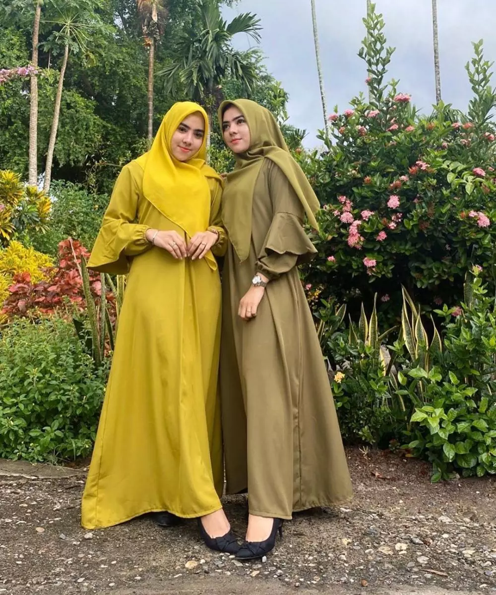 selebgram cantik bareng kembarannya © 2020 Instagram selebgram cantik bareng kembarannya © 2020 Instagram