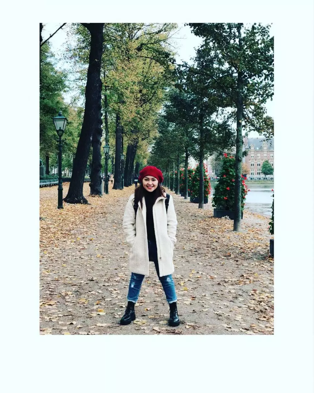 Gaya elegan Mpok Alpha ini bikin pangling © 2020 brilio.net Gaya elegan Mpok Alpha ini bikin pangling © 2020 brilio.net