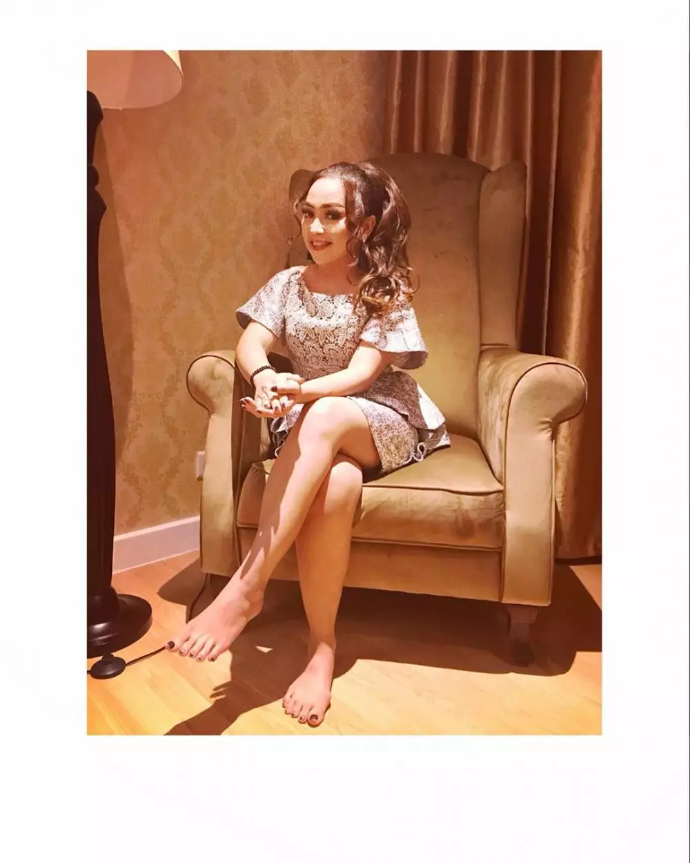 Gaya elegan Mpok Alpha ini bikin pangling © 2020 brilio.net Gaya elegan Mpok Alpha ini bikin pangling © 2020 brilio.net