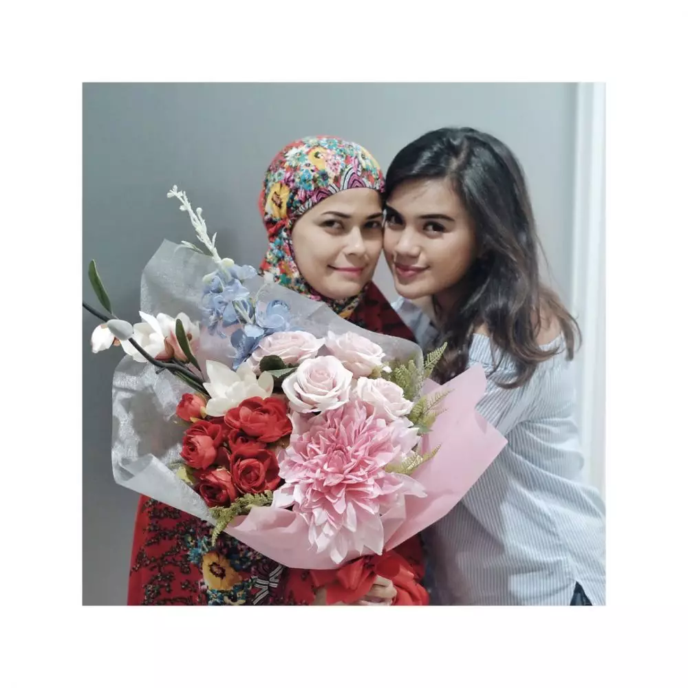 kebersamaan Audi Marissa dan ibu © 2020 brilio.net 