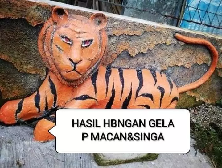 Patung macan absurd Facebook/ Hodi Min'z Patung macan absurd Facebook/ Hodi Min'z