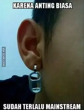 anting absurd nyeleneh Berbagai sumber