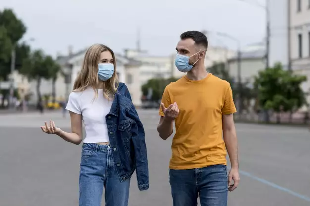 Kata-kata mutiara jatuh cinta pada teman © 2020 brilio.net