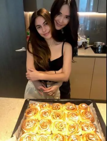 jeremy thomas menetap di London Instagram