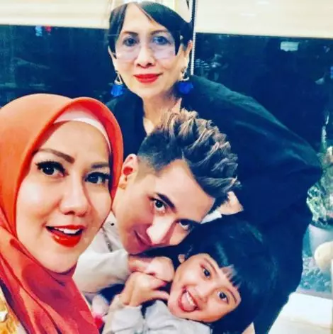 verrel dan sang nenek Instagram