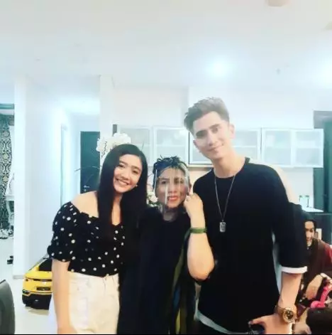 verrel dan sang nenek Instagram