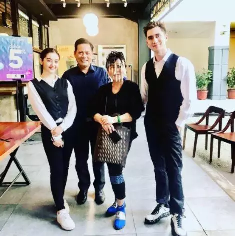 verrel dan sang nenek Instagram