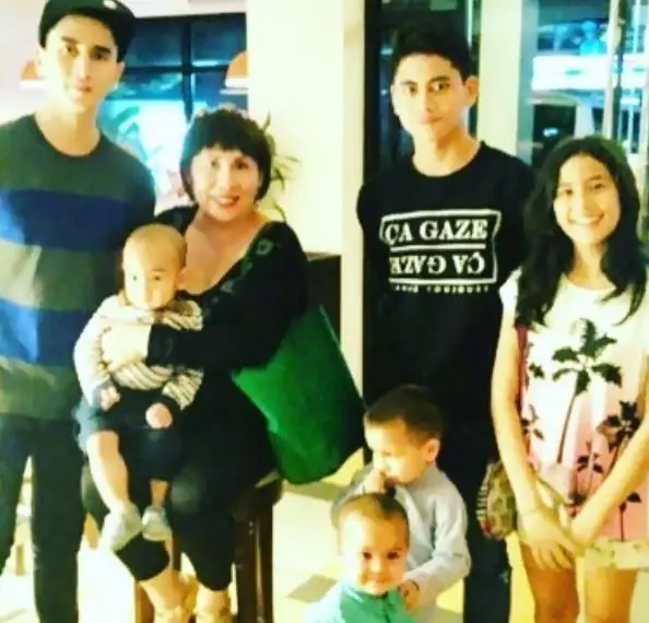 verrel dan sang nenek Instagram