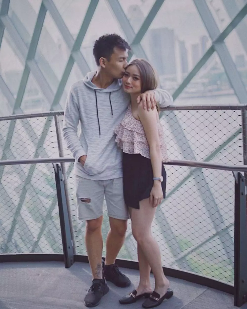 Momen mesra Fendy Chow dan sang istri © 2020 brilio.net