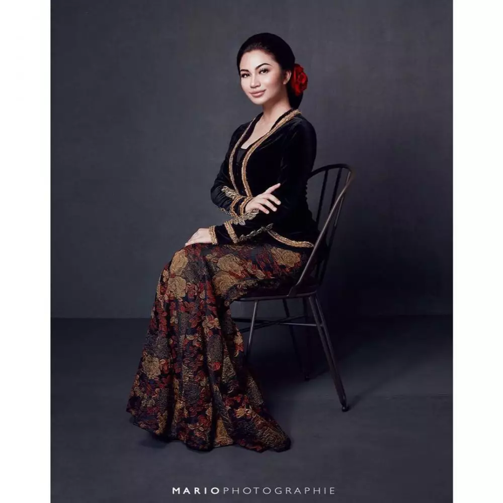 Potret anggun seleb kenakan gaun pengantin © 2020 brilio.net