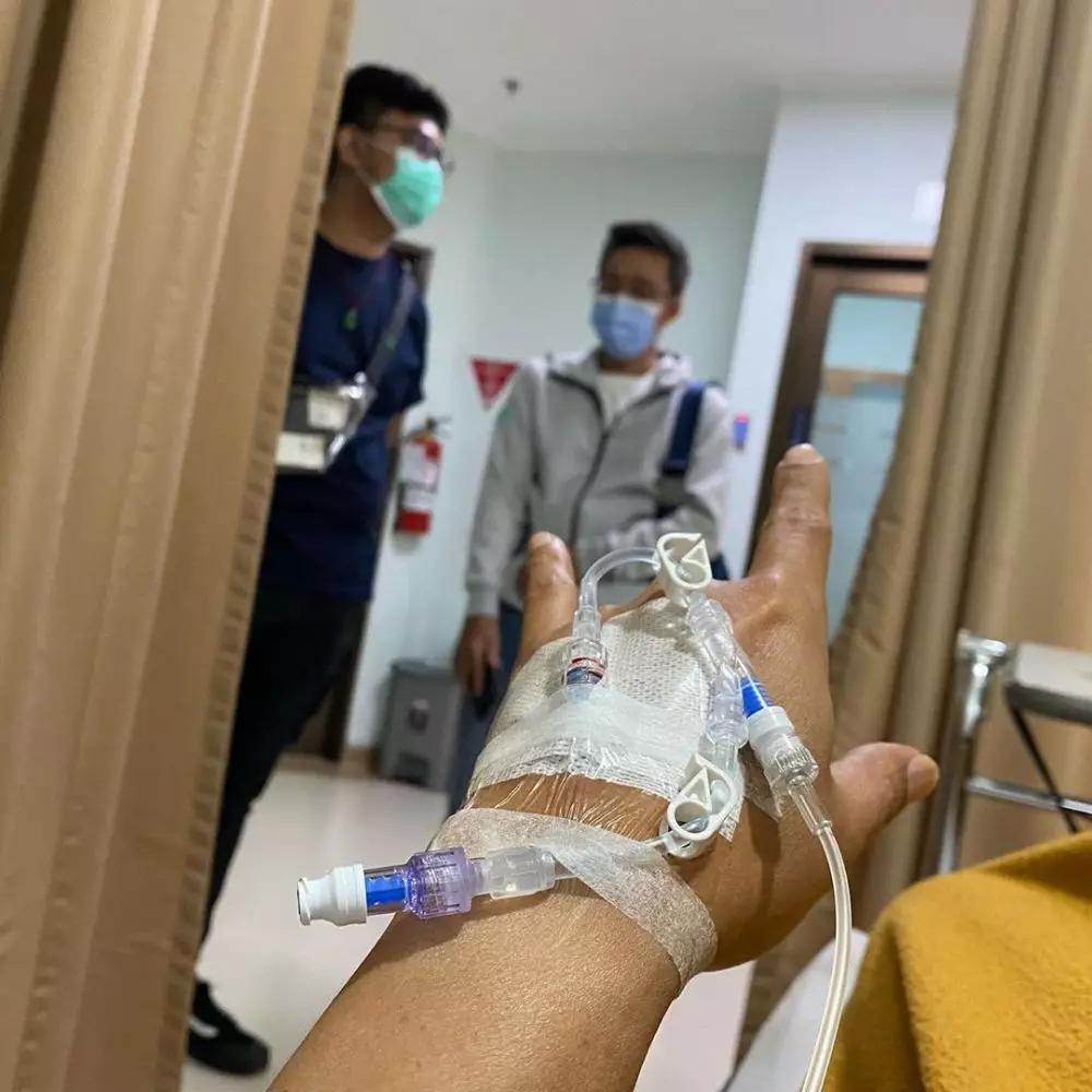 Ari Lasso dirawat di rumah sakit © 2020 brilio.net Ari Lasso dirawat di rumah sakit © 2020 brilio.net