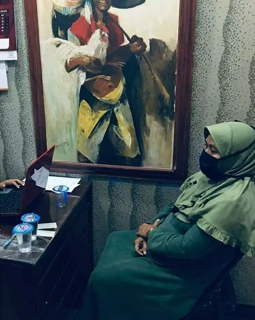 aksi pengguntingan bendera merah putih Berbagai Sumber aksi pengguntingan bendera merah putih Berbagai Sumber