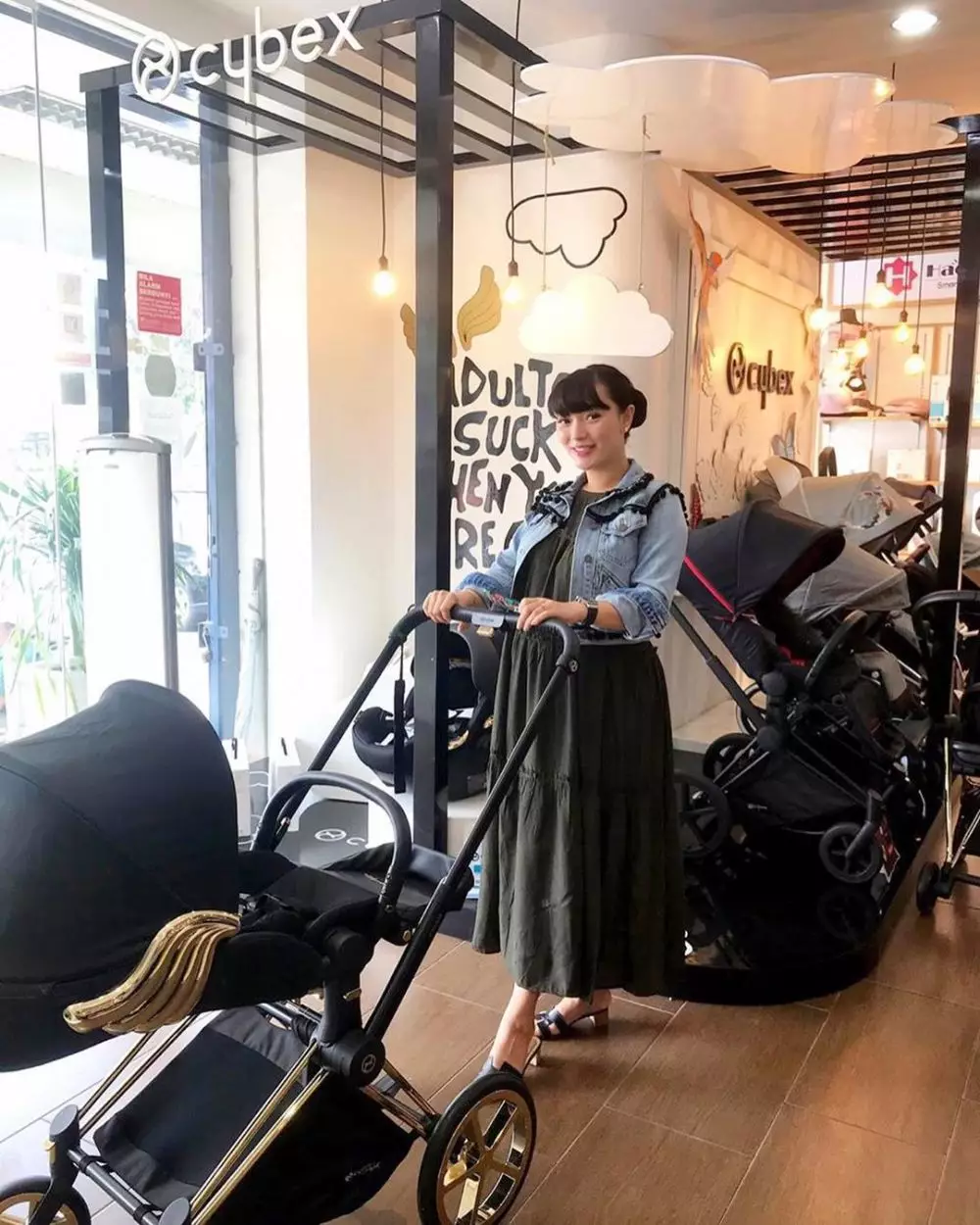 OOTD seleb pamer baby bump Instagram OOTD seleb pamer baby bump Instagram