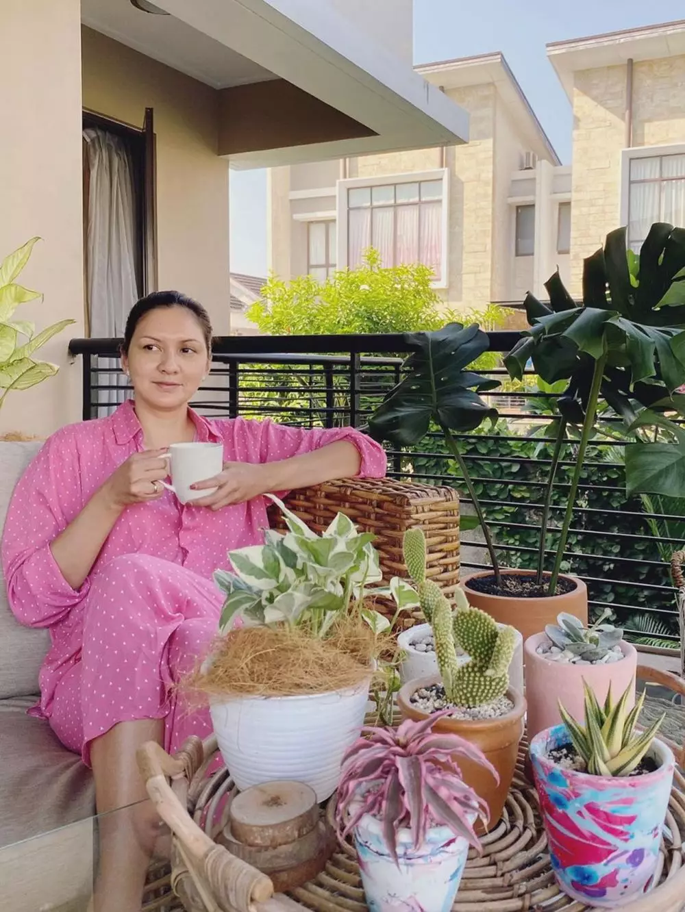 donna agnesia cantik natural Instagram