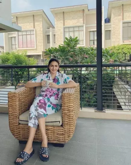 donna agnesia cantik natural Instagram