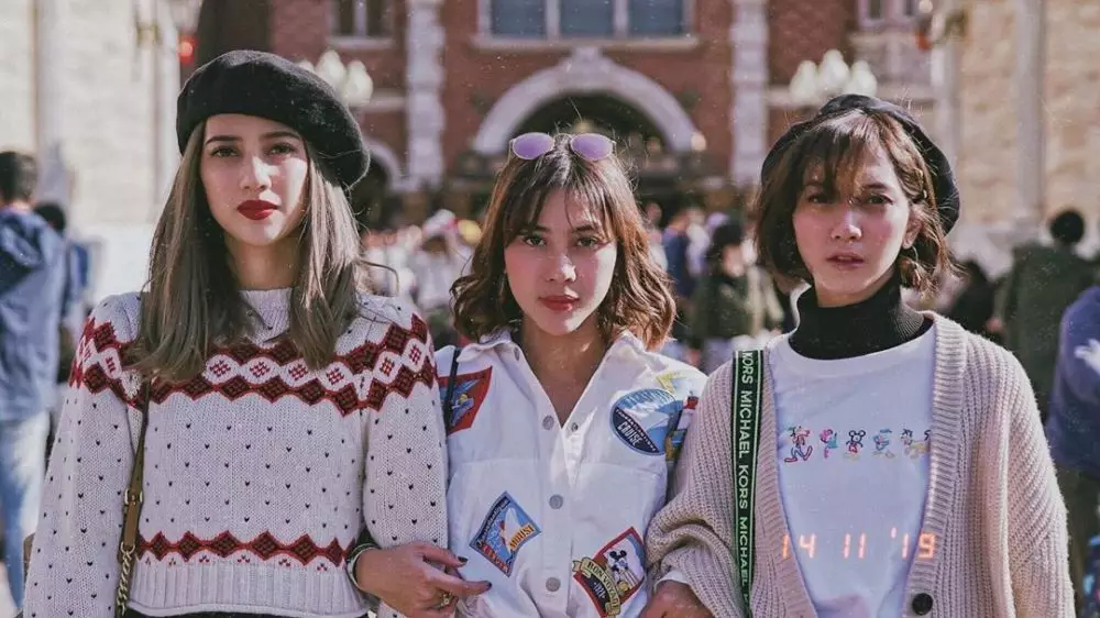 Potret persahabatan Sheila Dara & Adinda Thomas © 2020 brilio.net Potret persahabatan Sheila Dara & Adinda Thomas © 2020 brilio.net