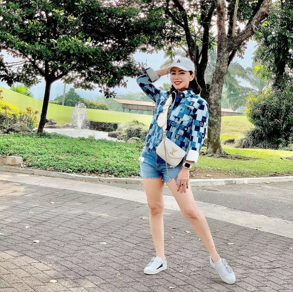 penampilan seleb usia 40-an © 2020 Instagram penampilan seleb usia 40-an © 2020 Instagram