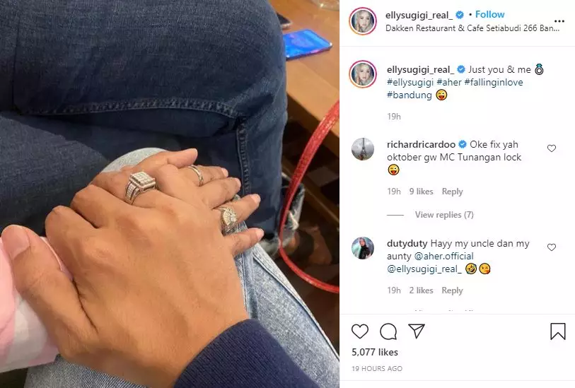 elly sugigi pamer cincin Instagram