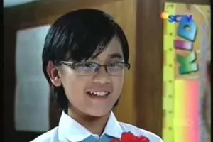 10 Potret transformasi Esa Sigit, dari bintang cilik hingga sutradara