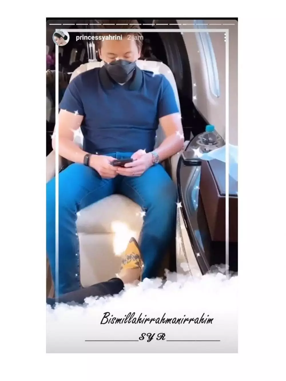 syahrini naik jet dan suami Instagram
