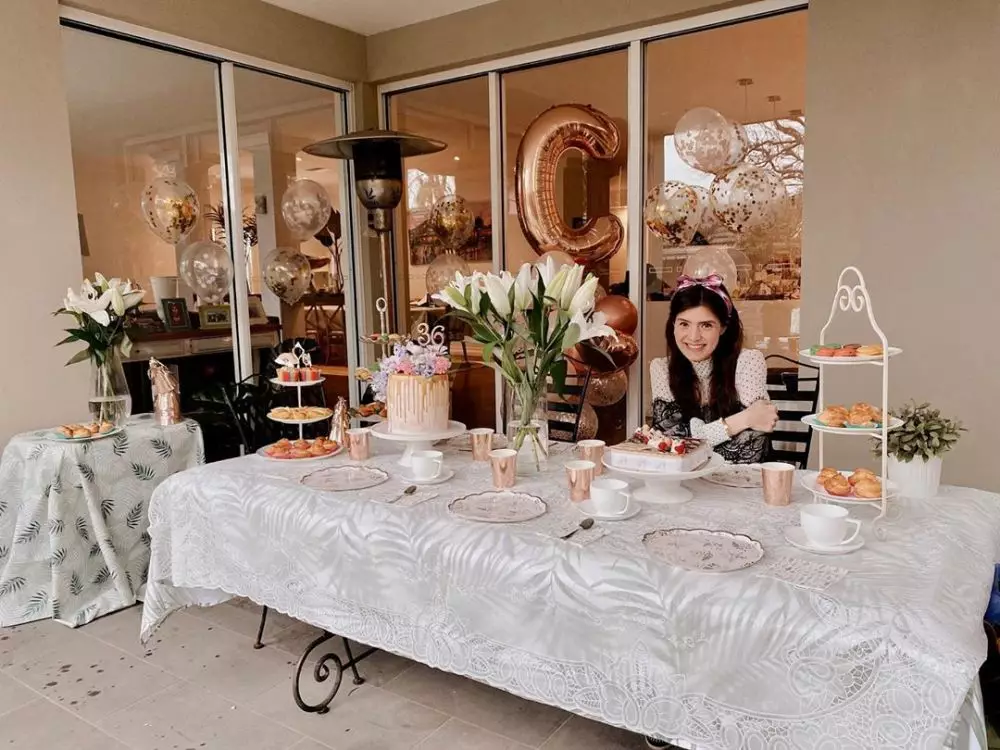 seleb dekor ultah sendiri Instagram