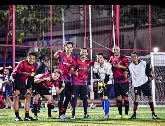 Rifky Alhabsyi main bola Instagram