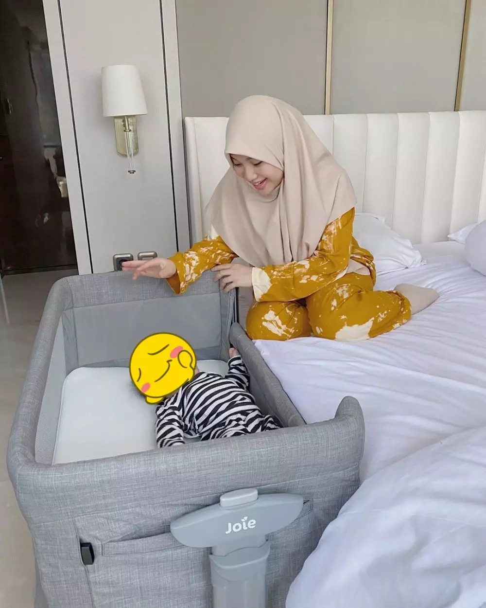 Chacha Frederica momong anak Instagram Chacha Frederica momong anak Instagram