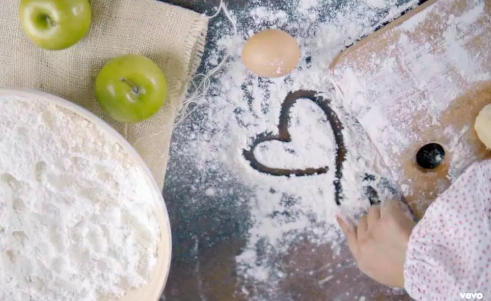 7 Fakta single terbaru Fatin yang bernuansa city pop Jepang © 2020 brilio.net