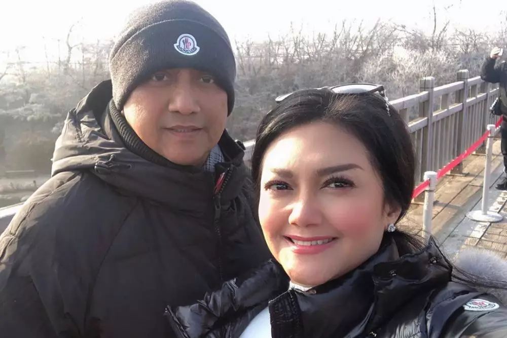 Potret mesra Bella Saphira dan suami Instagram Potret mesra Bella Saphira dan suami Instagram