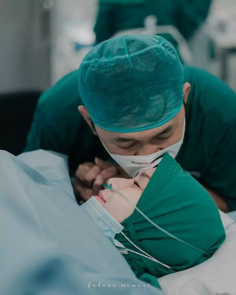 Momen seleb melahirkan di masa pandemi Instagram Momen seleb melahirkan di masa pandemi Instagram