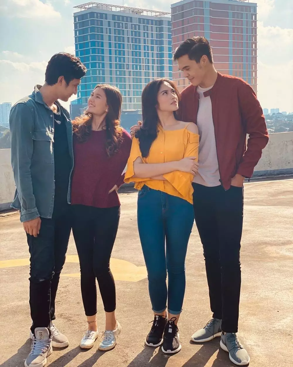 Momen mesra Ochi Rosdiana & kekasih Instagram