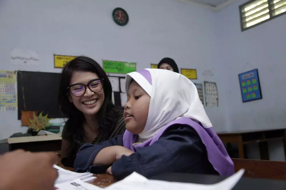 Aksi Dian Sastro berbagi ilmu saat pandemi  © 2020 brilio.net