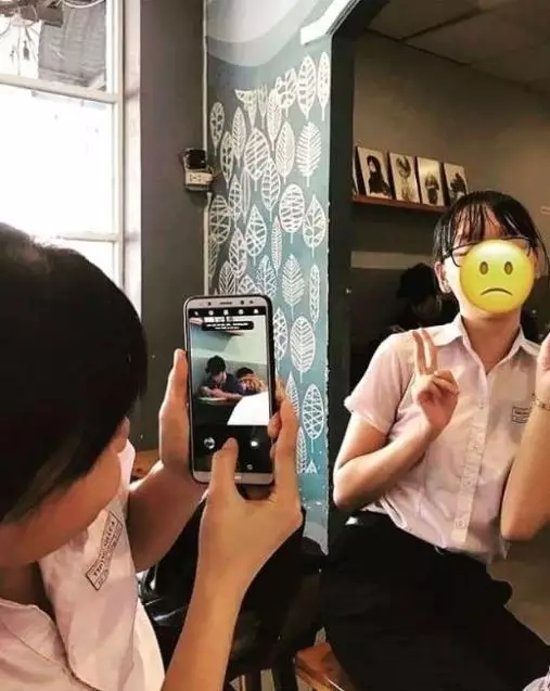 sahabat sejati kompak abis  Berbagai Sumber