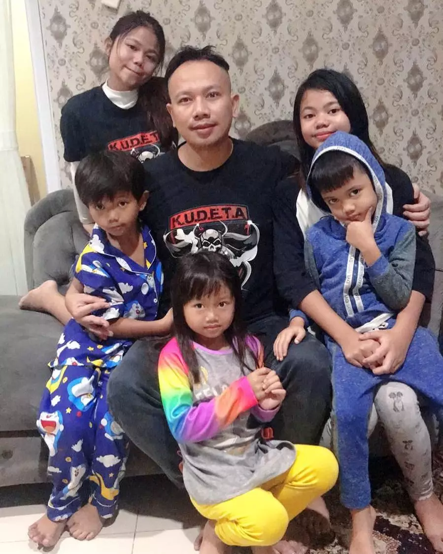 Potret terbaru Vicky Prasetyo © 2020 brilio.net Potret terbaru Vicky Prasetyo © 2020 brilio.net