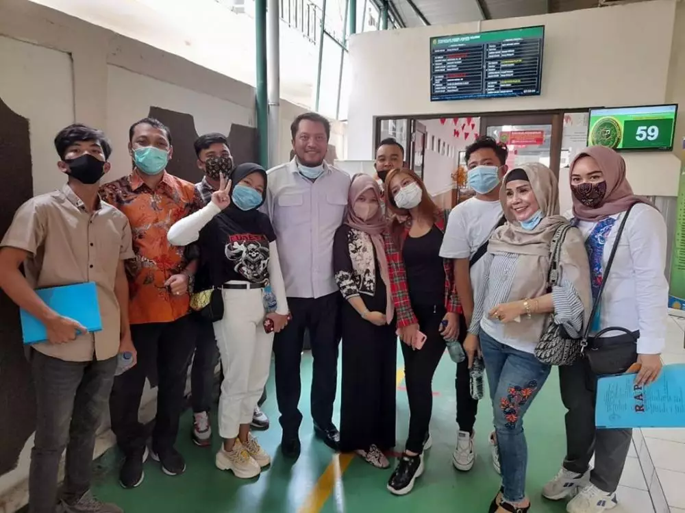 Potret terbaru Vicky Prasetyo © 2020 brilio.net Potret terbaru Vicky Prasetyo © 2020 brilio.net