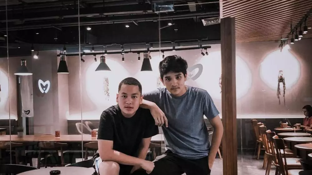 Fatih unru balik Berbagai sumber