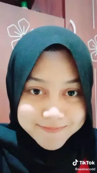 ada yang mirip lesty Berbagai sumber