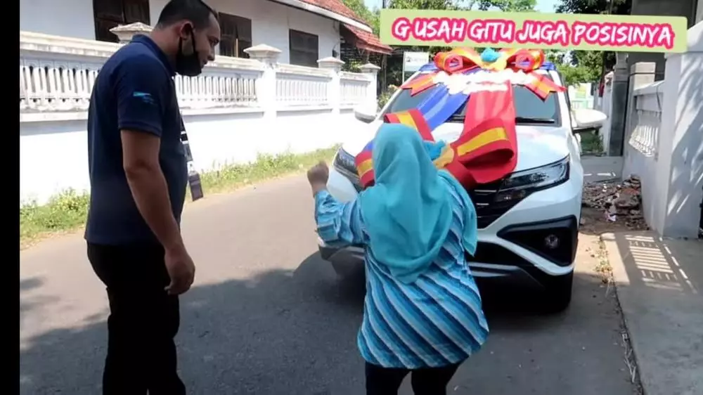 mama kekeyi ulang tahun Berbagai sumber