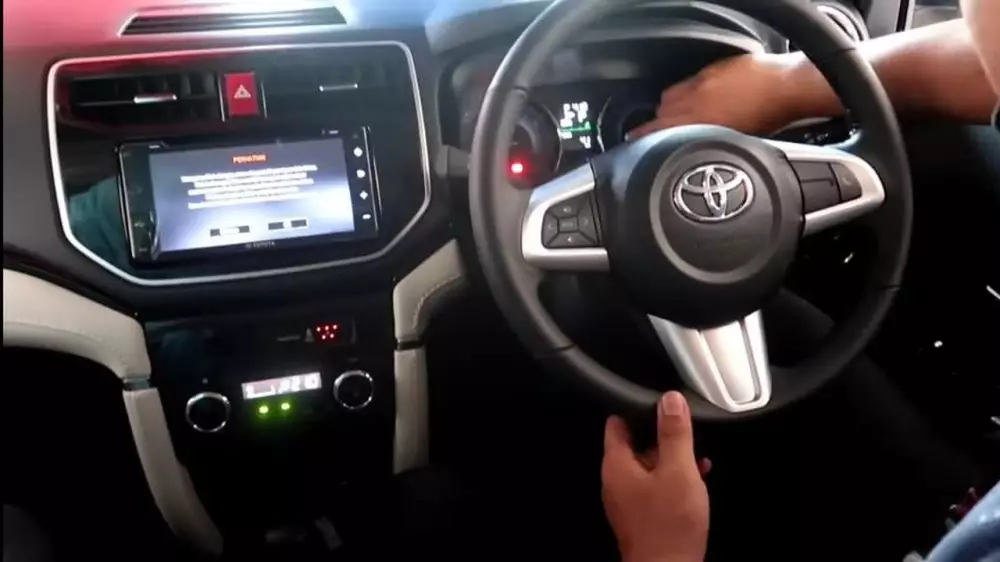 mama kekeyi ulang tahun Berbagai sumber