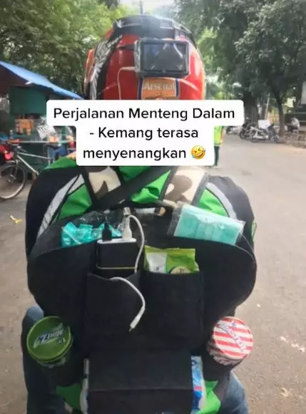 Ojek online fasilitas lengkap TikTok/@cicipelin Ojek online fasilitas lengkap TikTok/@cicipelin
