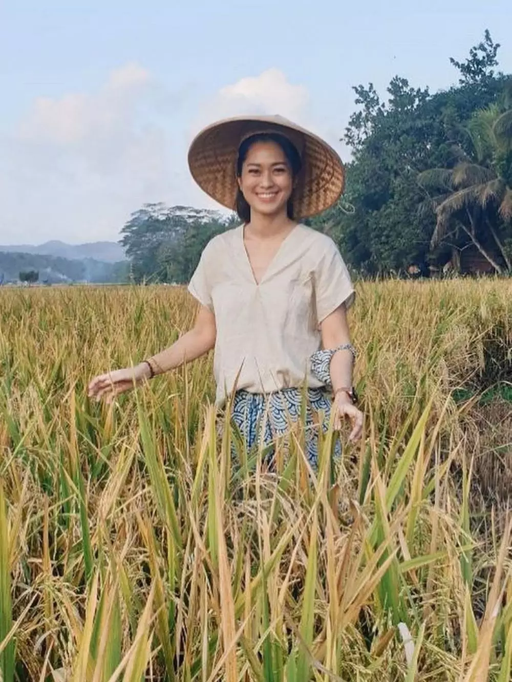 prisia panen di sawah Instagram