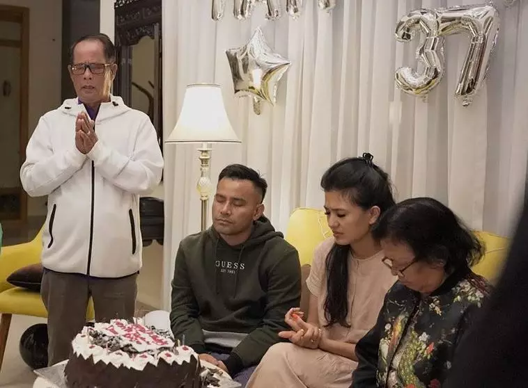 Duma Riris ultah ke-37 Instagram