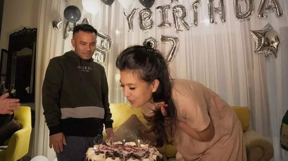 Duma Riris ultah ke-37 Instagram