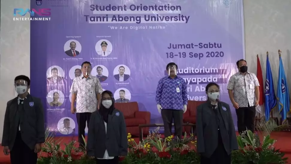 Momen Lala pergi ke kampus  YouTube