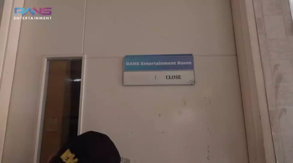 Momen Lala pergi ke kampus  YouTube