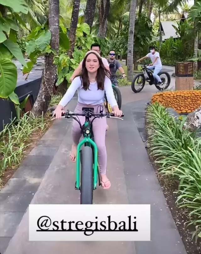 Ulang tahun suami Shandy Aulia  © 2020 brilio.net Ulang tahun suami Shandy Aulia  © 2020 brilio.net