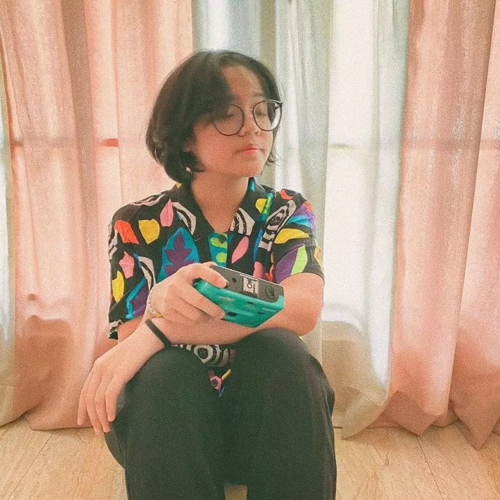 Cinta Kuya potong pendek Berbagai sumber