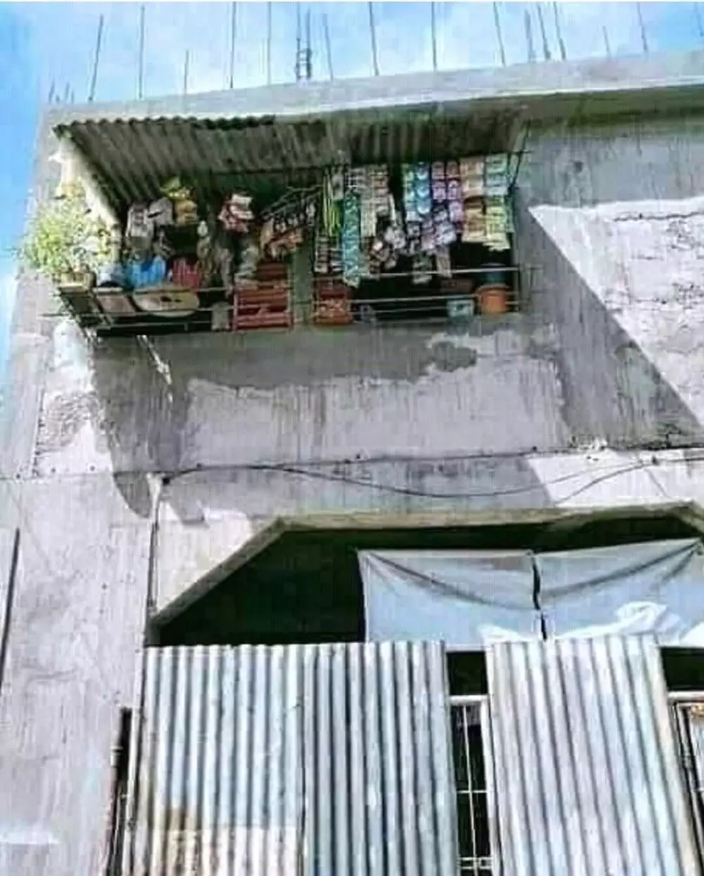 Potret warung nyeleneh di indonesia Twitter