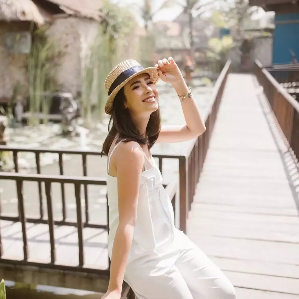 Potret transformasi Pamela Bowie © 2020 brilio.net Potret transformasi Pamela Bowie © 2020 brilio.net