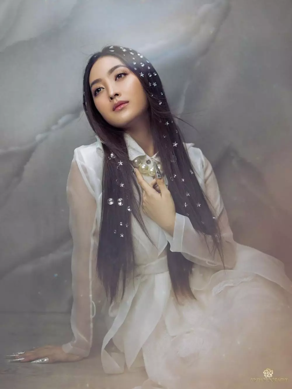 Natasha Wilona bak ibu peri Berbagai sumber